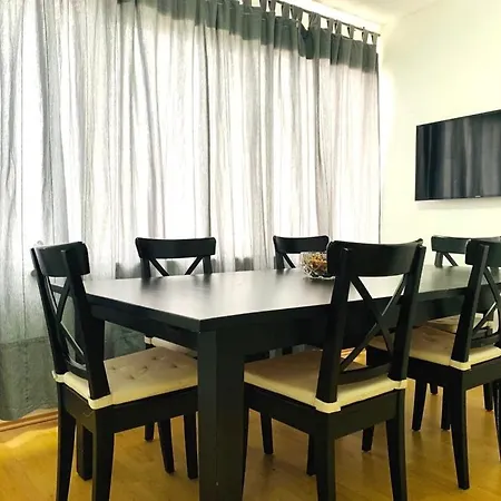 Apartment Bold Boutique